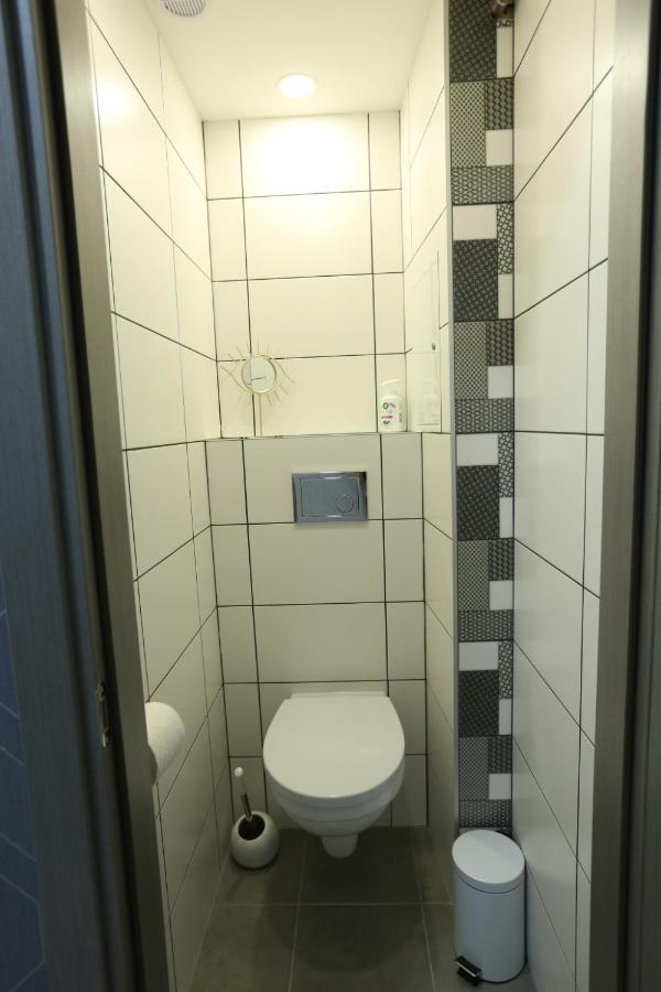 Comfy 2 Room Apartment - Free Parking - 350Mbps Wifi - Netflix Kaunas Exterior photo