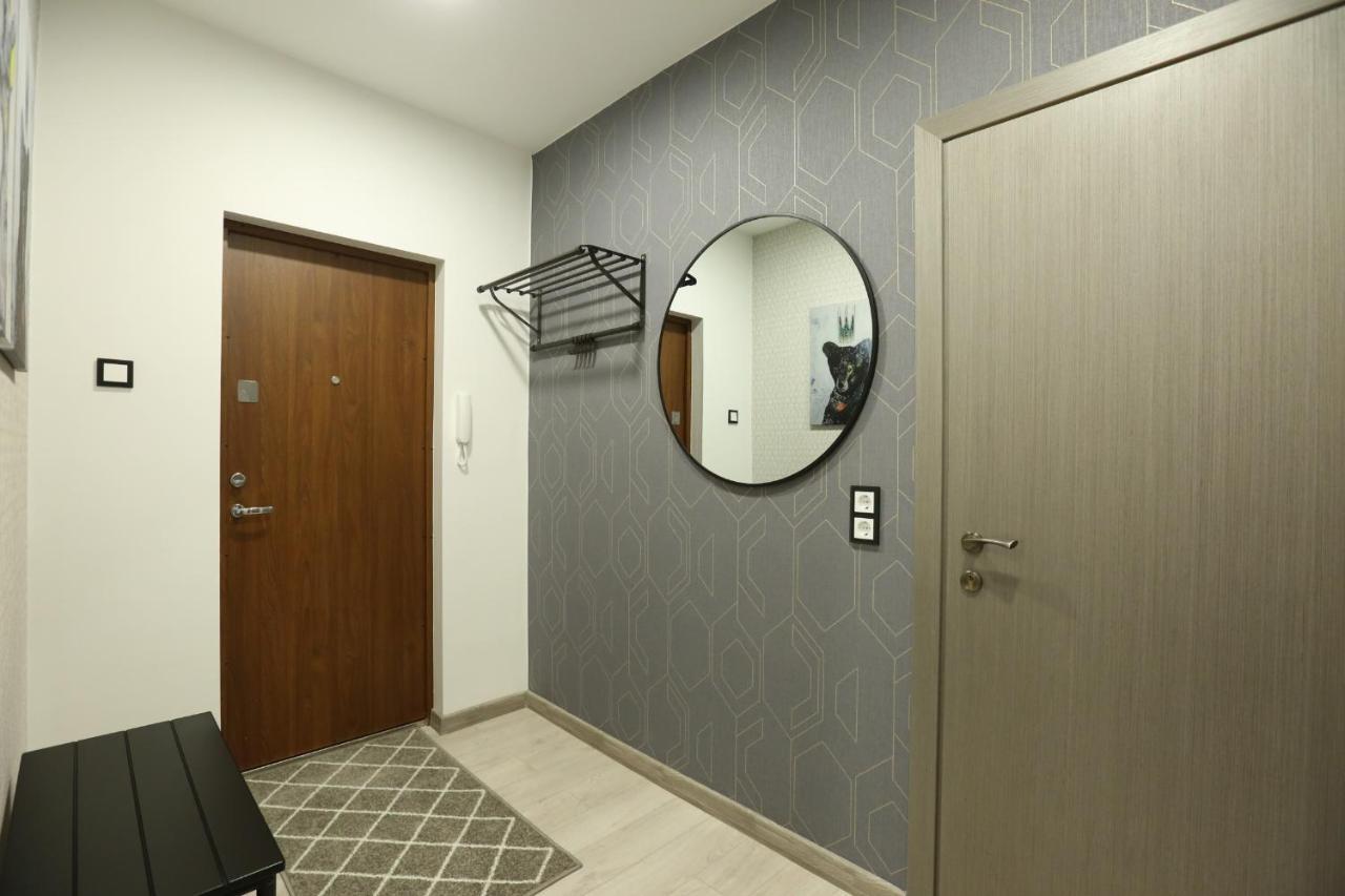 Comfy 2 Room Apartment - Free Parking - 350Mbps Wifi - Netflix Kaunas Exterior photo