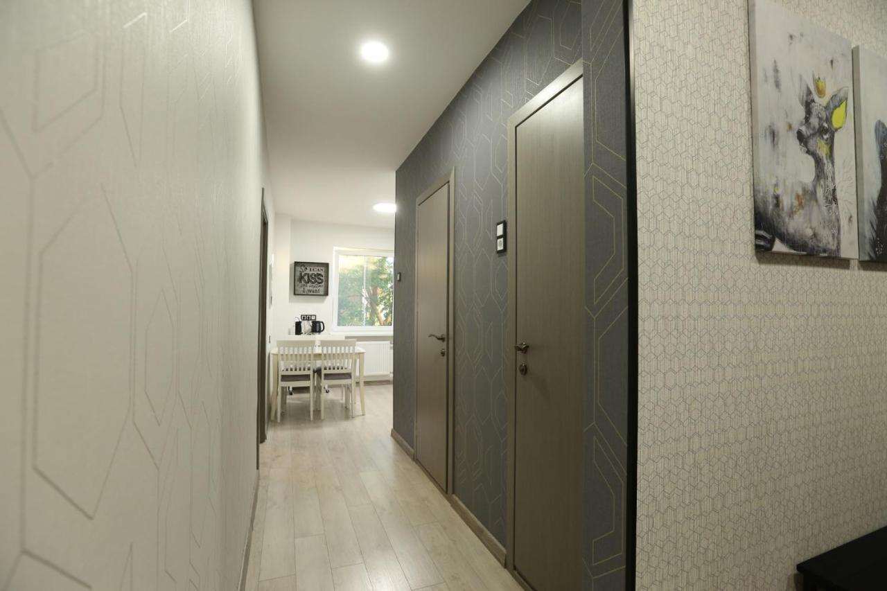 Comfy 2 Room Apartment - Free Parking - 350Mbps Wifi - Netflix Kaunas Exterior photo
